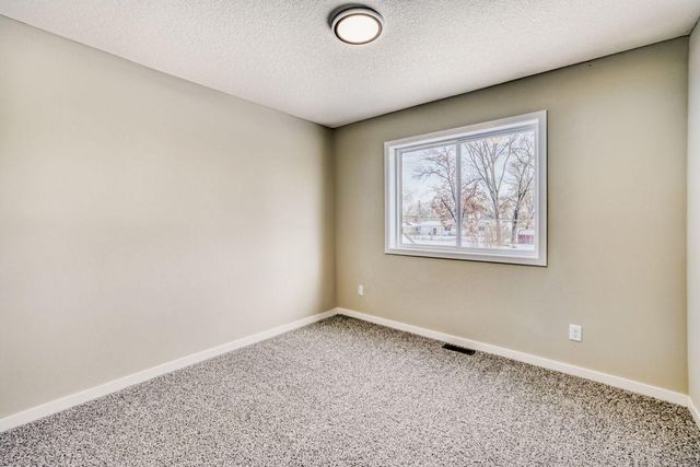 6110 Lakeland Avenue N, Crystal, MN 55428