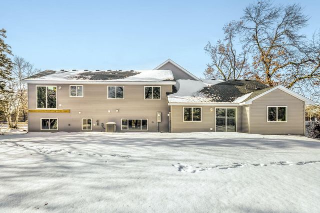 6110 Lakeland Avenue N, Crystal, MN 55428