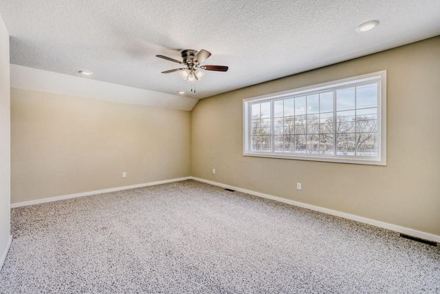 6110 Lakeland Avenue N, Crystal, MN 55428