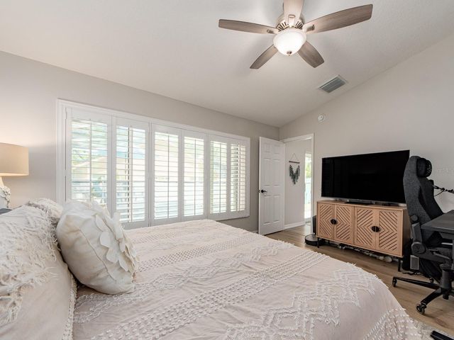 1700 BLUE LAKE COURT, Tarpon Springs, FL 34689