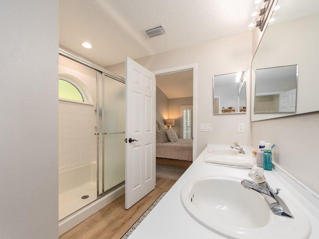 1700 BLUE LAKE COURT, Tarpon Springs, FL 34689