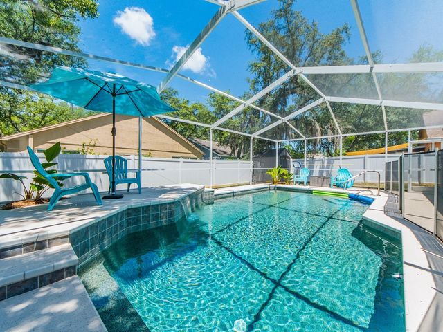 1700 BLUE LAKE COURT, Tarpon Springs, FL 34689
