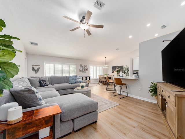 1700 BLUE LAKE COURT, Tarpon Springs, FL 34689