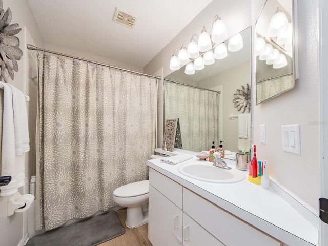 1700 BLUE LAKE COURT, Tarpon Springs, FL 34689