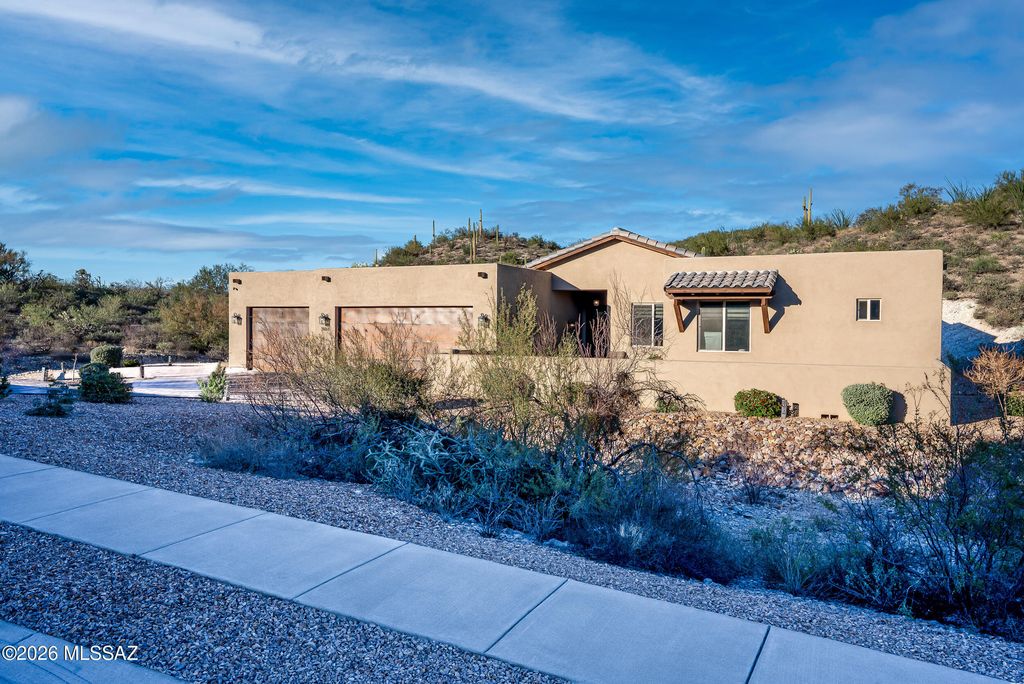 3188 W Tumamoc Drive, Tucson, AZ 85745