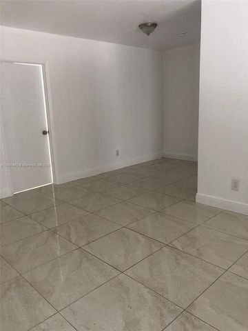 7155 Rue Notre Dame, Miami Beach, FL 33141