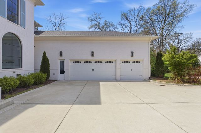 3311 Skyline Dr, Nashville, TN 37215