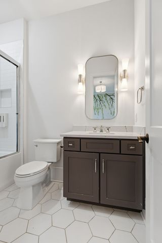 3311 Skyline Dr, Nashville, TN 37215