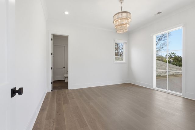 3311 Skyline Dr, Nashville, TN 37215