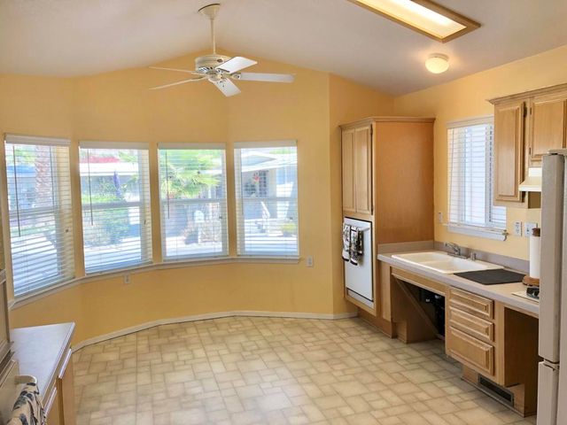 74711 Dillon Road 307, Desert Hot Springs, CA 92241