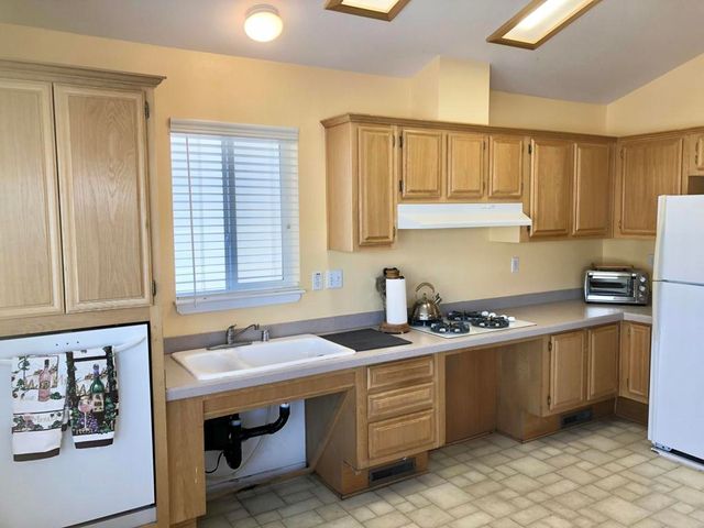 74711 Dillon Road 307, Desert Hot Springs, CA 92241