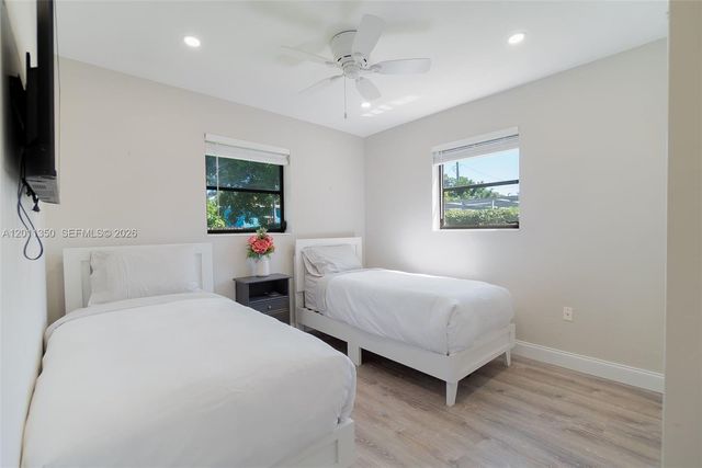 712 Tradewind Dr, North Palm Beach, FL 33408
