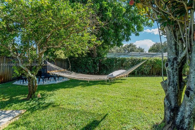 712 Tradewind Dr, North Palm Beach, FL 33408
