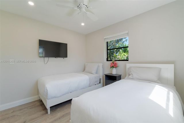 712 Tradewind Dr, North Palm Beach, FL 33408