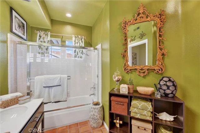 2531 Aquasanta, Tustin, CA 92782