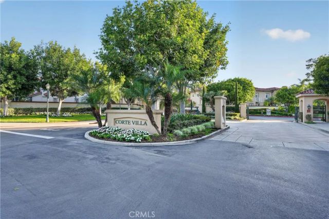 2531 Aquasanta, Tustin, CA 92782