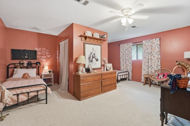 5 Yorktown, Conway, AR 72034