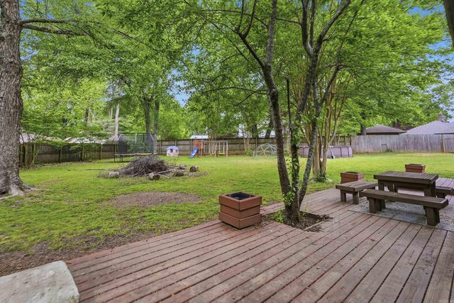 5 Yorktown, Conway, AR 72034