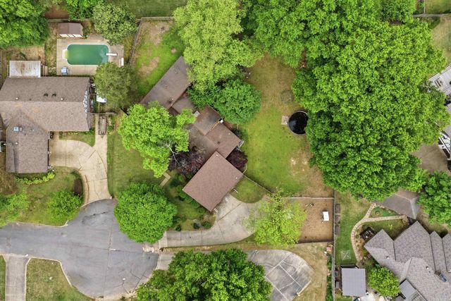 5 Yorktown, Conway, AR 72034