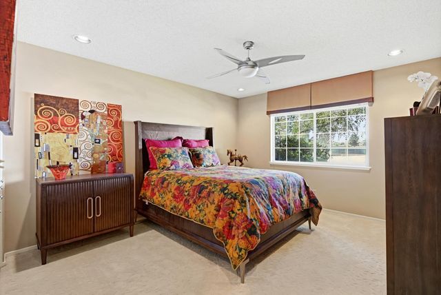 4607 American River Dr, Sacramento, CA 95864