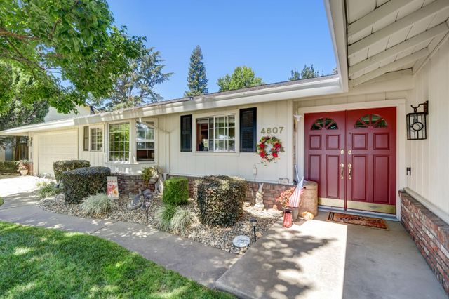 4607 American River Dr, Sacramento, CA 95864