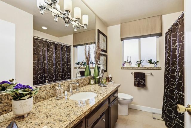 4607 American River Dr, Sacramento, CA 95864
