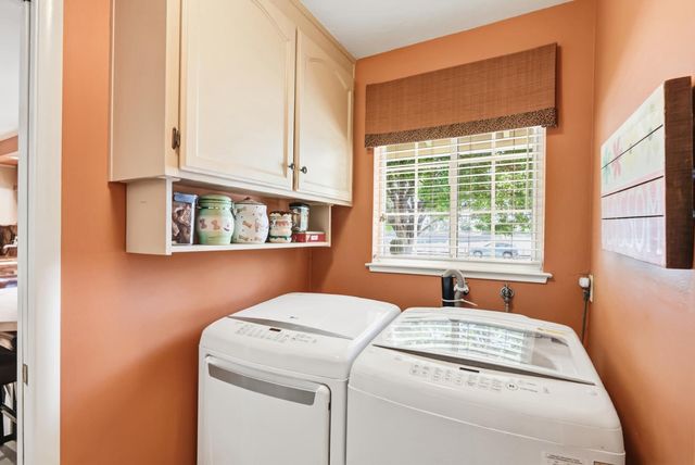 4607 American River Dr, Sacramento, CA 95864