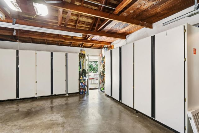4607 American River Dr, Sacramento, CA 95864
