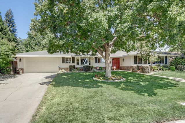 4607 American River Dr, Sacramento, CA 95864