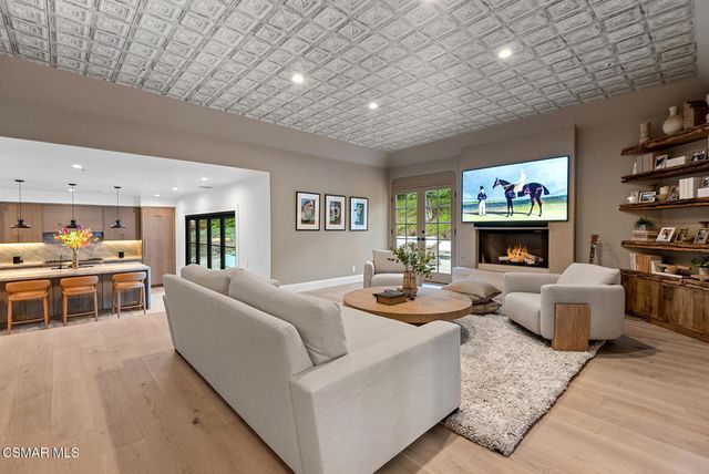 1389 Pathfinder Avenue, Westlake Village, CA 91362