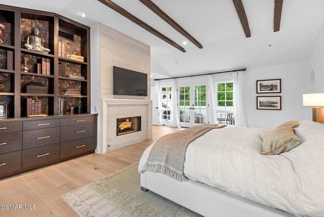 1389 Pathfinder Avenue, Westlake Village, CA 91362