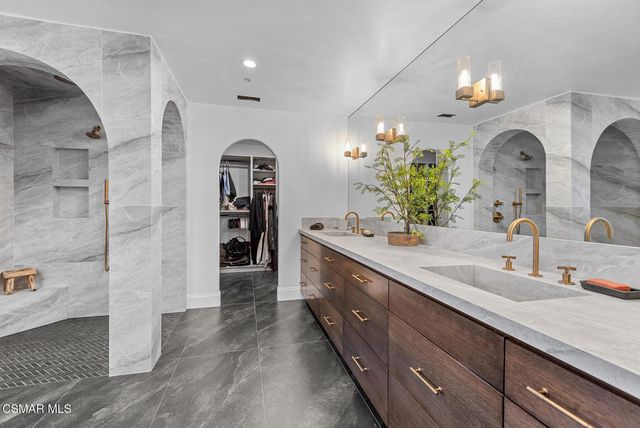 1389 Pathfinder Avenue, Westlake Village, CA 91362
