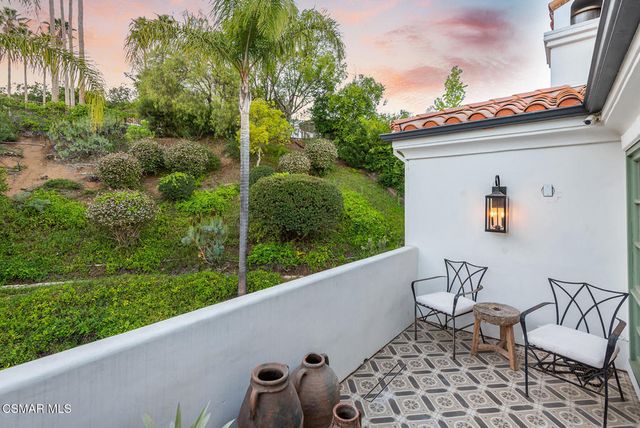 1389 Pathfinder Avenue, Westlake Village, CA 91362
