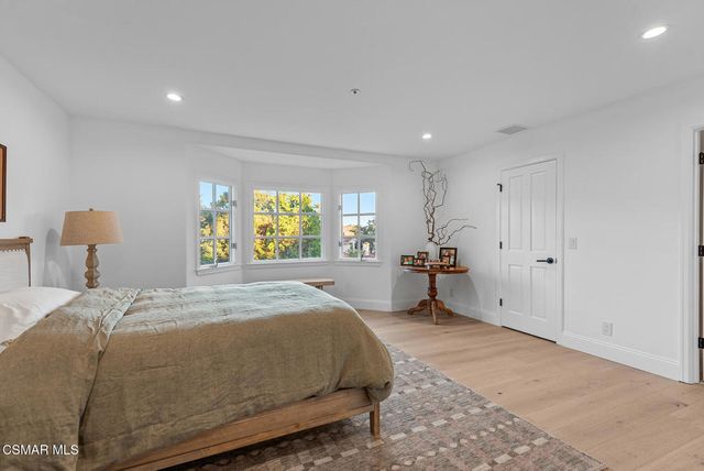 1389 Pathfinder Avenue, Westlake Village, CA 91362