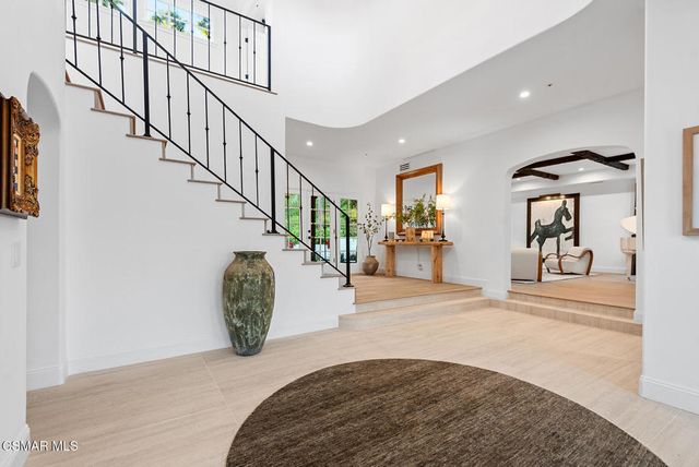 1389 Pathfinder Avenue, Westlake Village, CA 91362