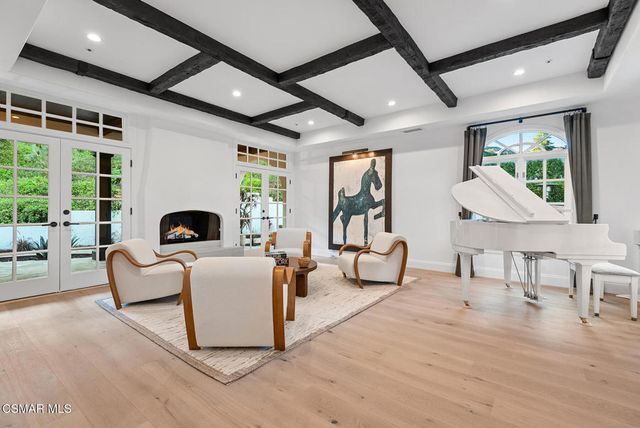 1389 Pathfinder Avenue, Westlake Village, CA 91362