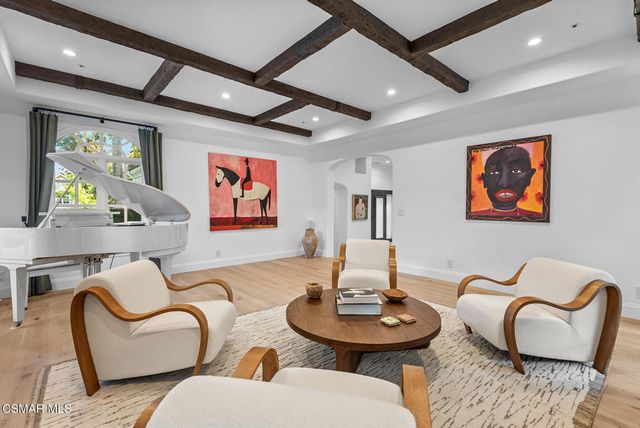 1389 Pathfinder Avenue, Westlake Village, CA 91362