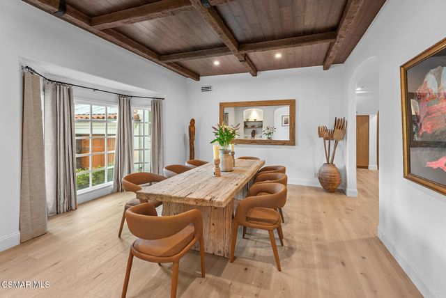1389 Pathfinder Avenue, Westlake Village, CA 91362
