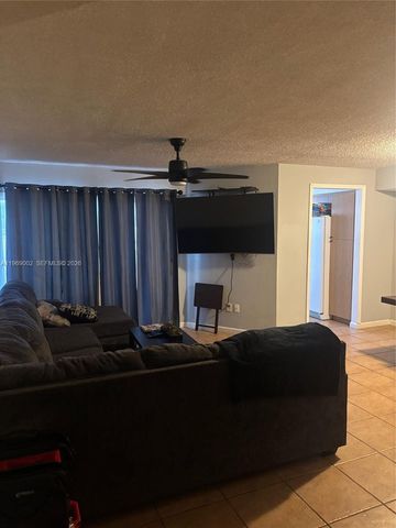 2249 SE 27th Drive 106D, Homestead, FL 33035