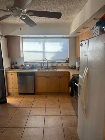 2249 SE 27th Drive 106D, Homestead, FL 33035