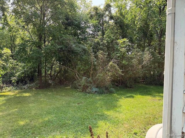 16649 Dixie Highway, Groveland Township, MI 48350