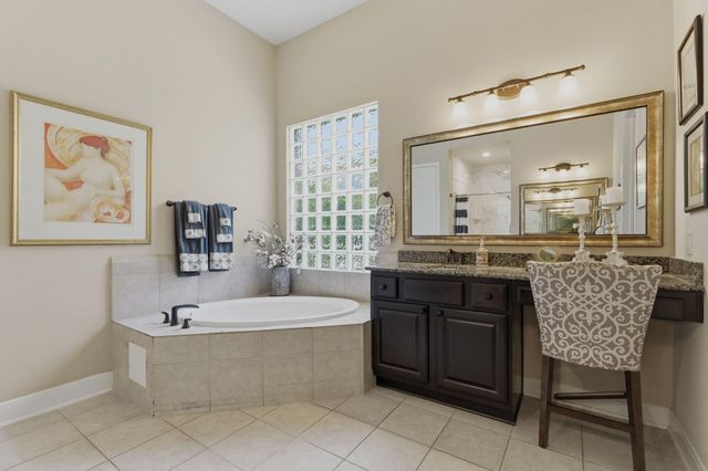 10 Little Falls Place, Tomball, TX 77375