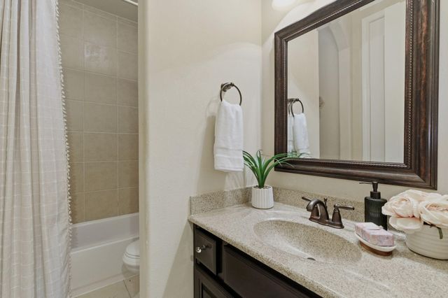 10 Little Falls Place, Tomball, TX 77375
