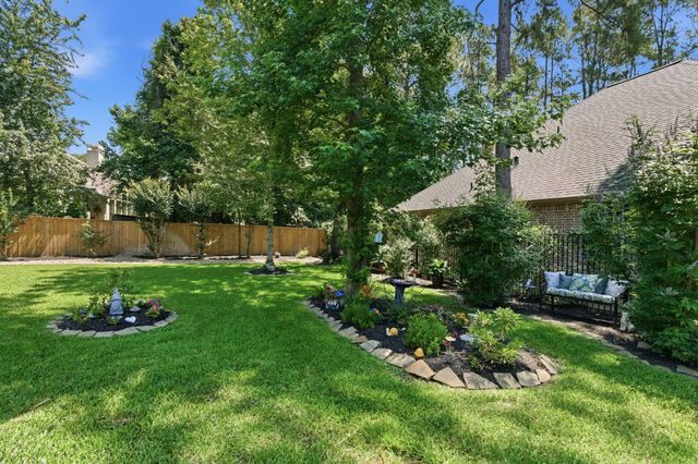 10 Little Falls Place, Tomball, TX 77375