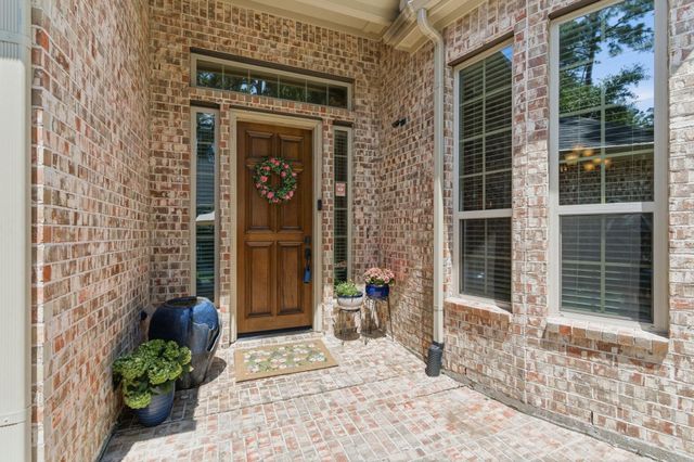 10 Little Falls Place, Tomball, TX 77375