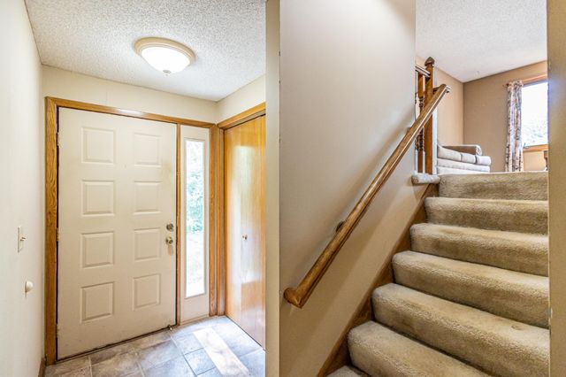 14255 Towers Lane, Eden Prairie, MN 55347