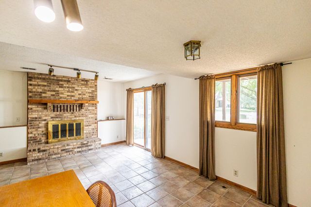14255 Towers Lane, Eden Prairie, MN 55347