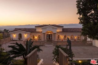 14655 Mulholland Drive, Los Angeles, CA 90077