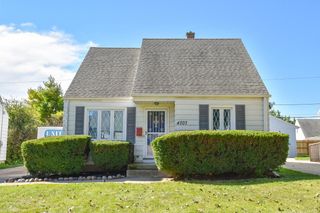 4707 W Sumac PLACE, Milwaukee, WI 53219