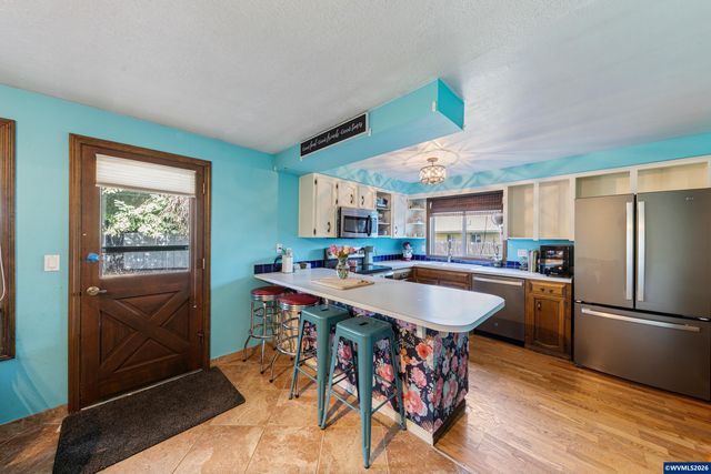 465 Flint Ridge St SE, Salem, OR 97306